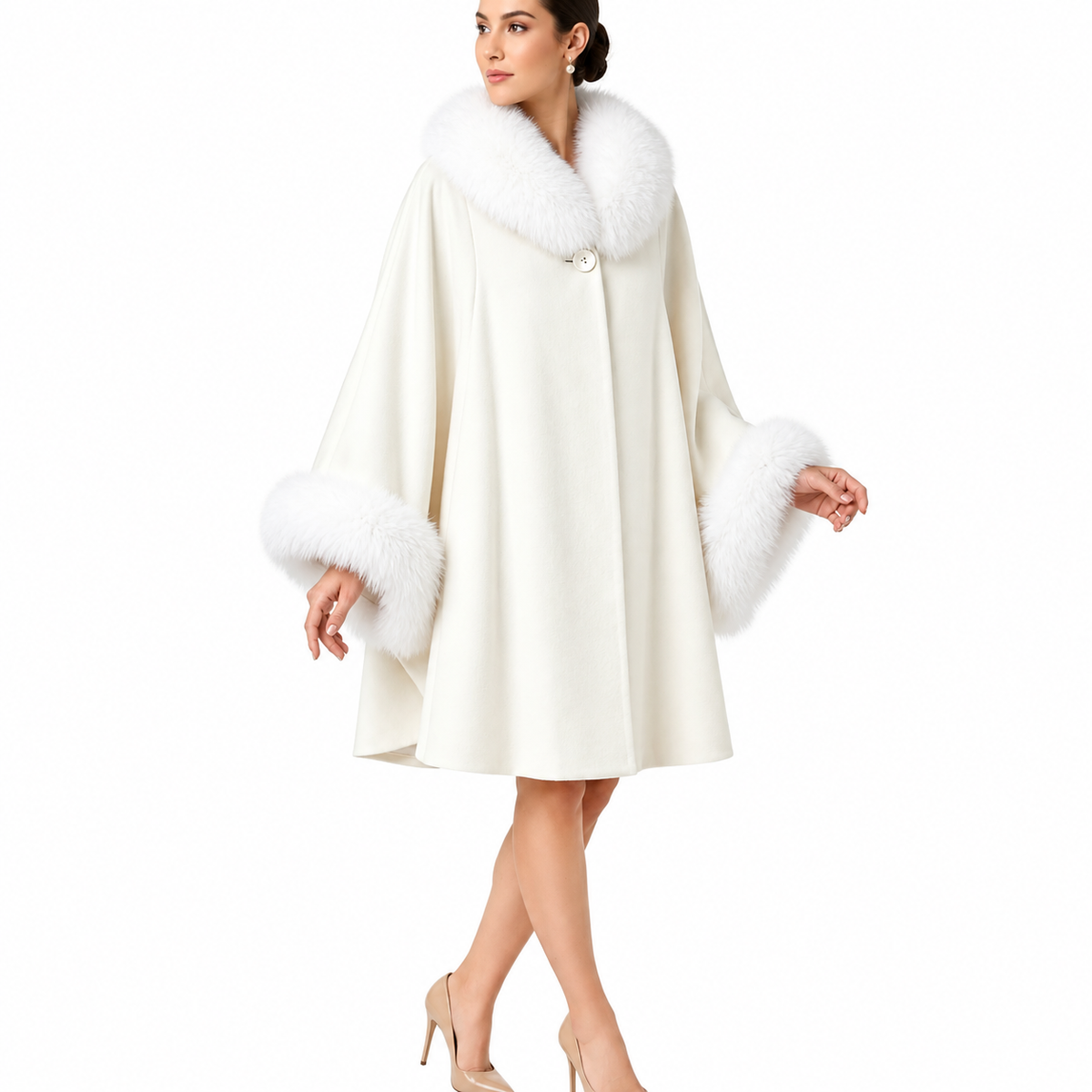White Cashmere Capelet with Fox Fur Trim: Elegant Winter Style